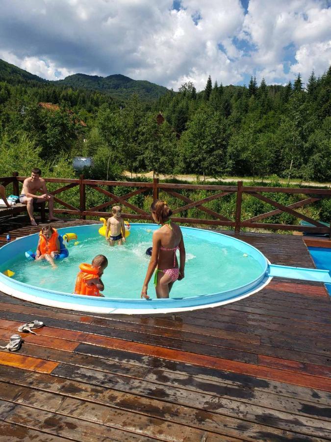 Edelweiss Carpathians Migovo Hotel Eksteriør billede