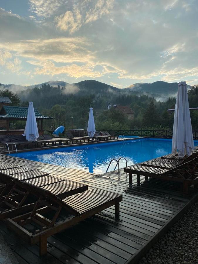 Edelweiss Carpathians Migovo Hotel Eksteriør billede